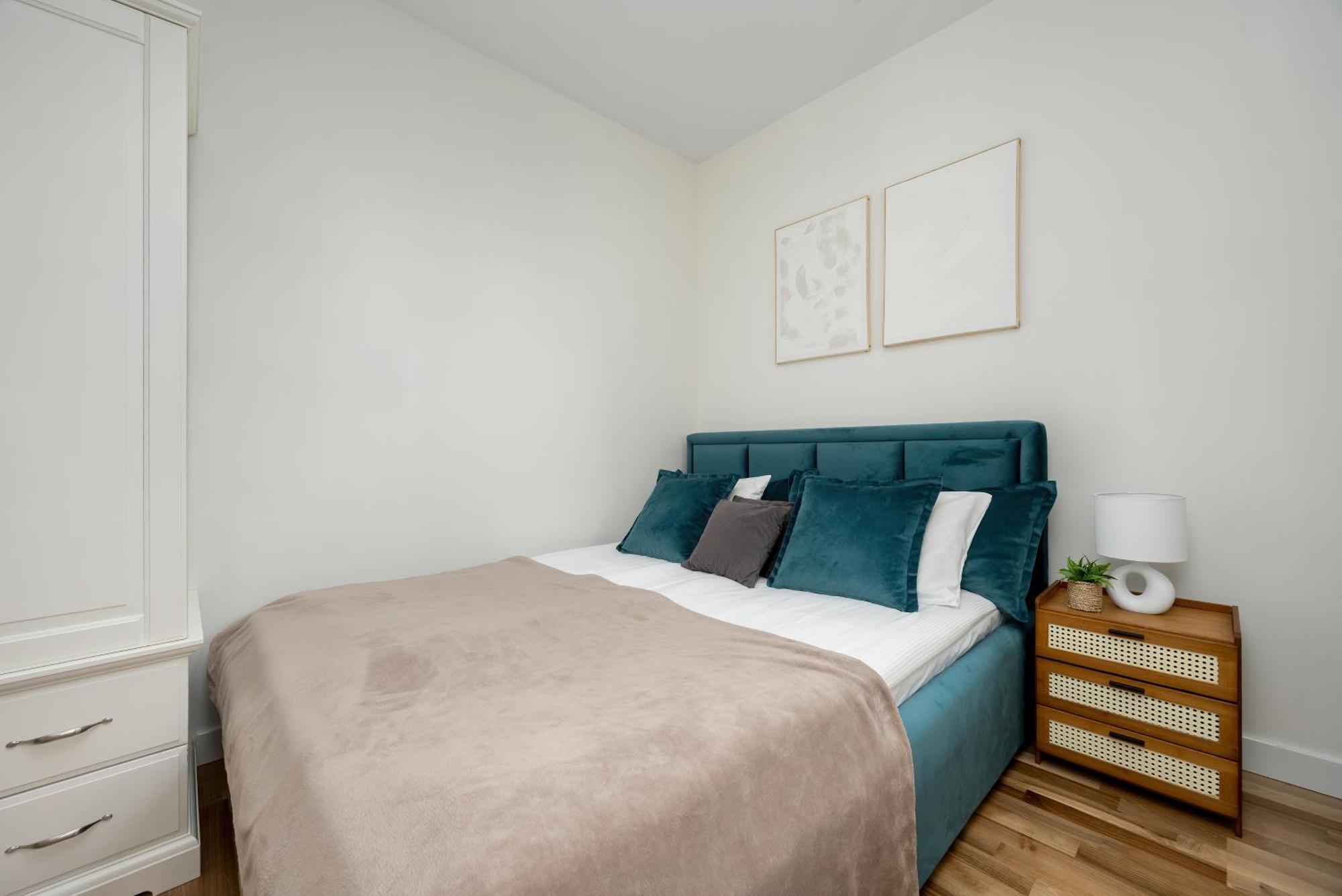 Apartment Rakowska Warsaw Wlochy By Noclegi Renters Eksteriør bilde